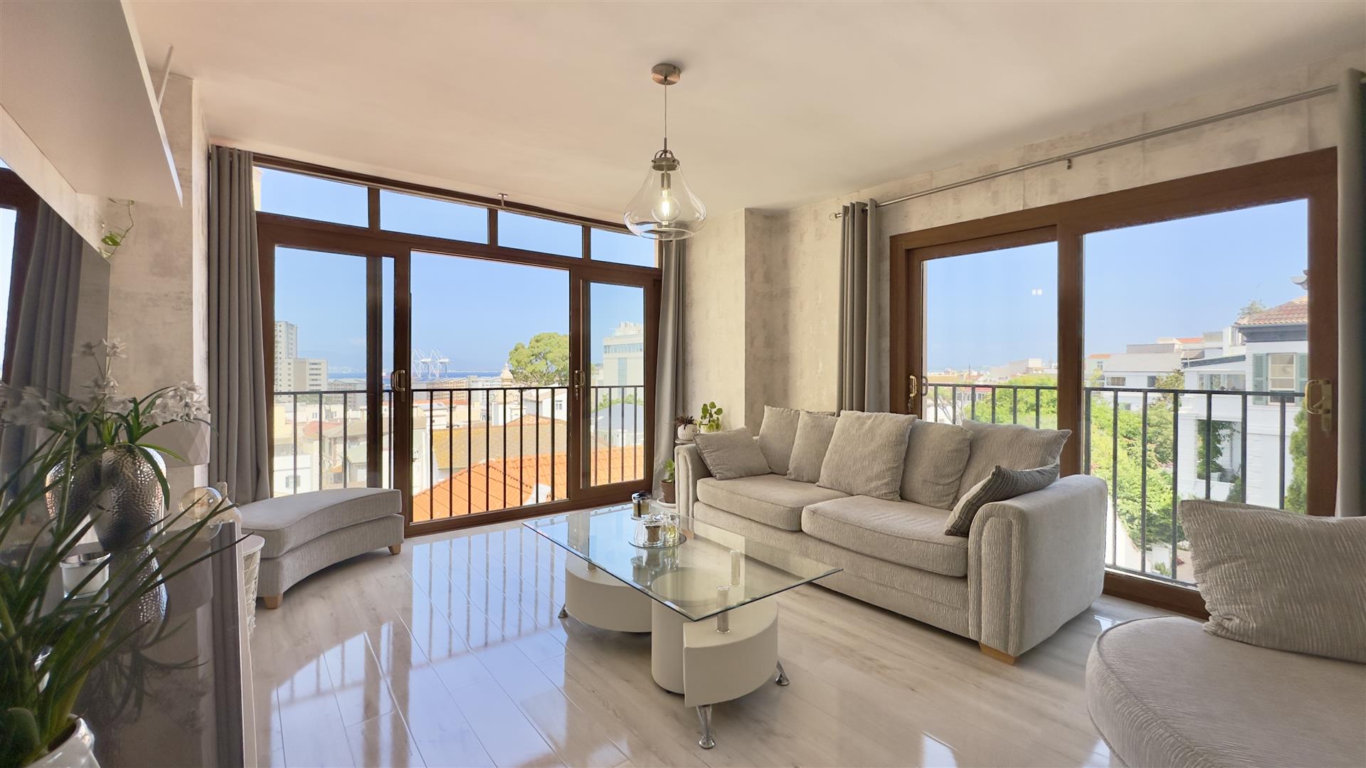 Image of House - 2 Bedrooms - 1 Bathrooms for Sale in Upper Town-Gibraltar, Image 1